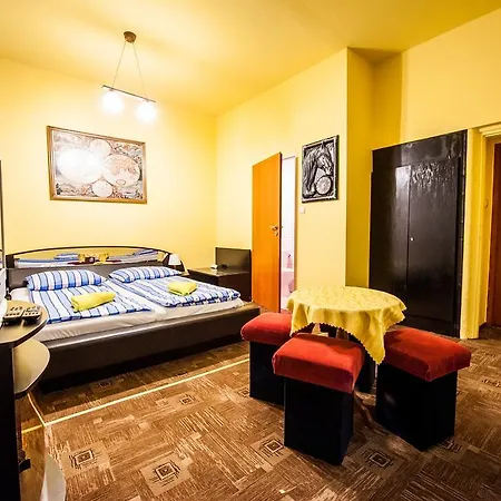 Nocleg ze śniadaniem Dw Chalubinski 1